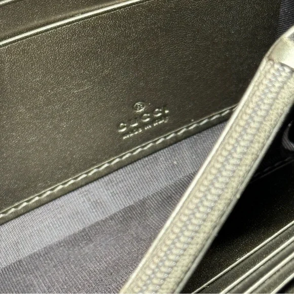 🩶GUCCI Metallic Gray Patent Microguccissima Wallet, Italy🩶 - Picture 11 of 14